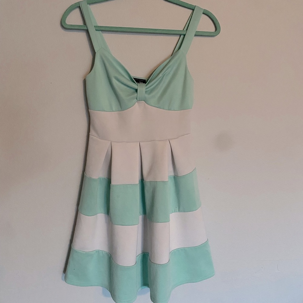 Rue21. Color- white and light blue. No tag for size. I would say size 6